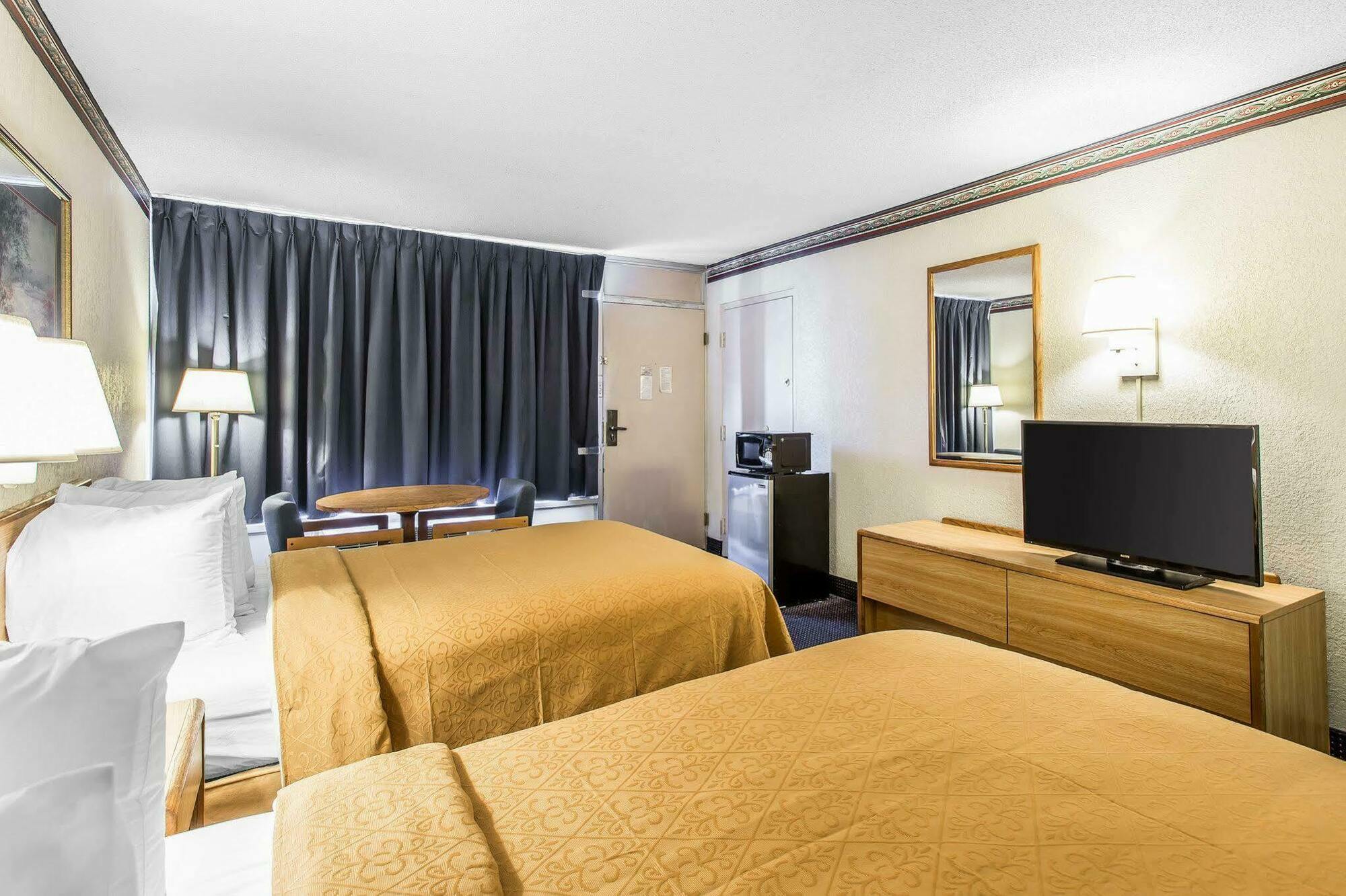 Quality Inn St George I-95 St. George Екстериор снимка